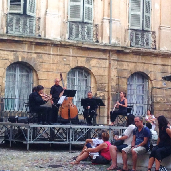 Musique dans la rue Aix enProvence