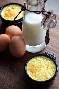 Crèmes aux oeufs safranées La Pintade aixoise