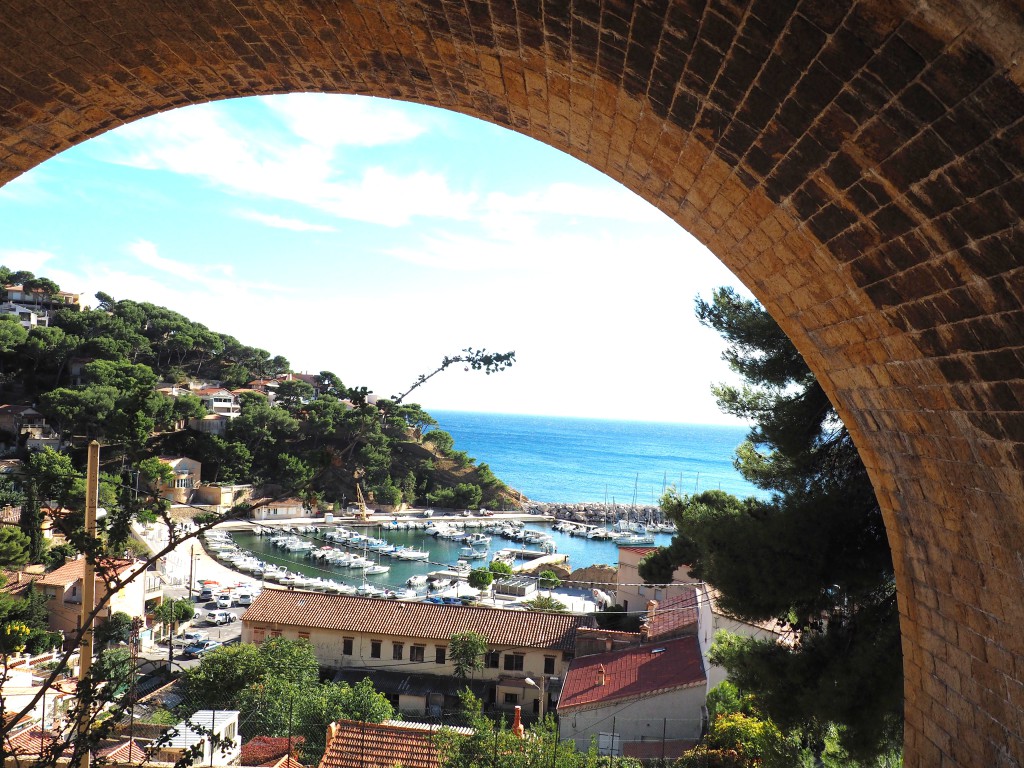 Calanque Ansues la Redonne - Le train bleu de la côte bleue -