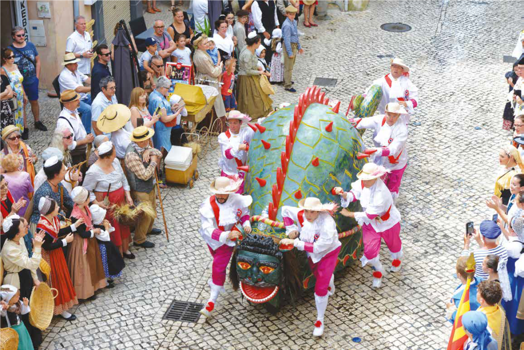 Fetes de la Tarasque - le monstre légendaire de Tarascon